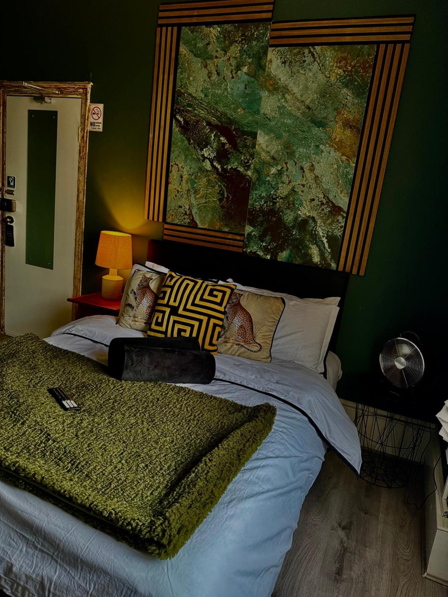 Gasthof Aimi Luxury Living London